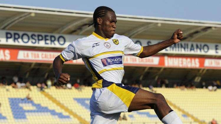 Juve Stabia, Mbakogu: "Il mio un gol alla Weah? Non so chi sia..."
