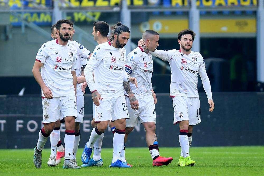 L'Unione Sarda: "Cagliari travolgente, quattro reti al Toro"