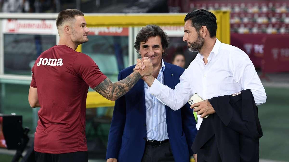 La Fiorentina tentenna, Vagnati torna su un difensore