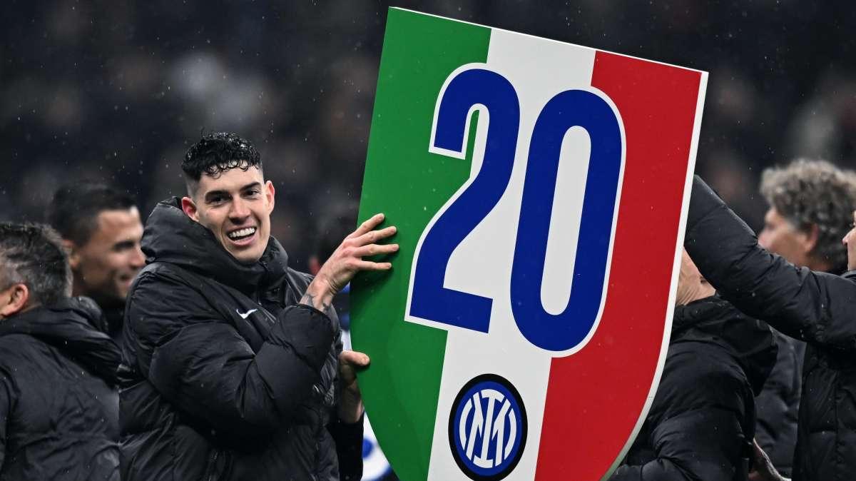 Bastoni e il metodo Inzaghi: "L'altro giorno siamo stati un'ora sotto il diluvio per le palle inattive"
