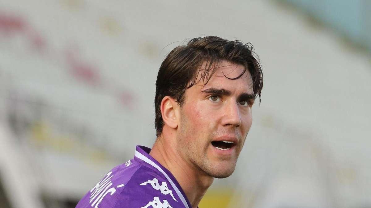 Vlahovic vs Fiorentina, situazione di stallo sul rinnovo 