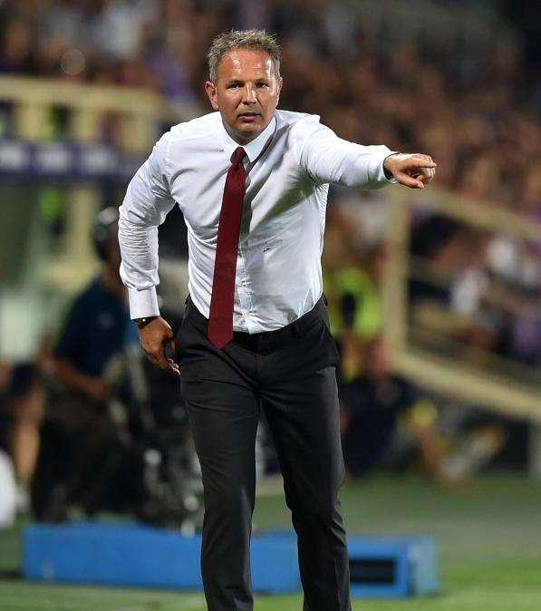 Milan, Mihajlovic dalla sala stampa: "Se qualcuno pensa sarà facile contro il Toro, meglio che resti a casa"