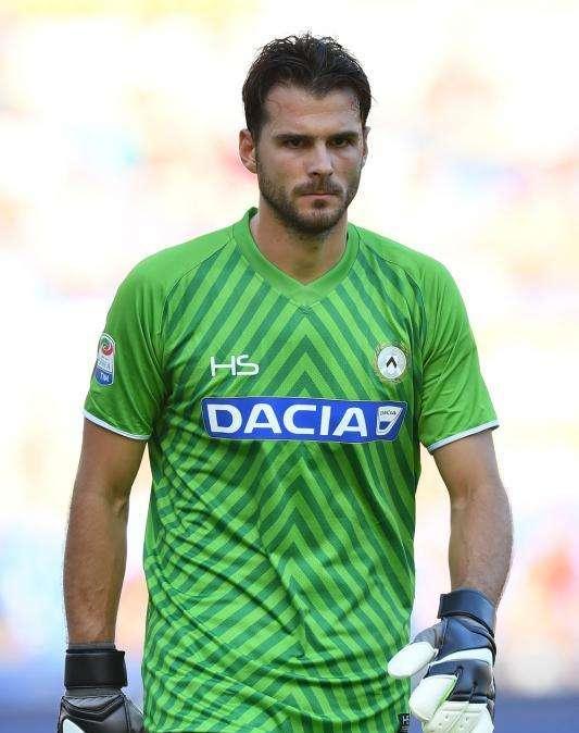 Torino, per la porta si pensa anche a Karnezis