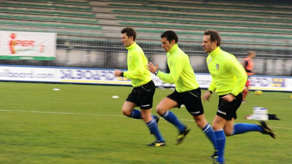 Cambia la regola del fallo di mano in attacco 