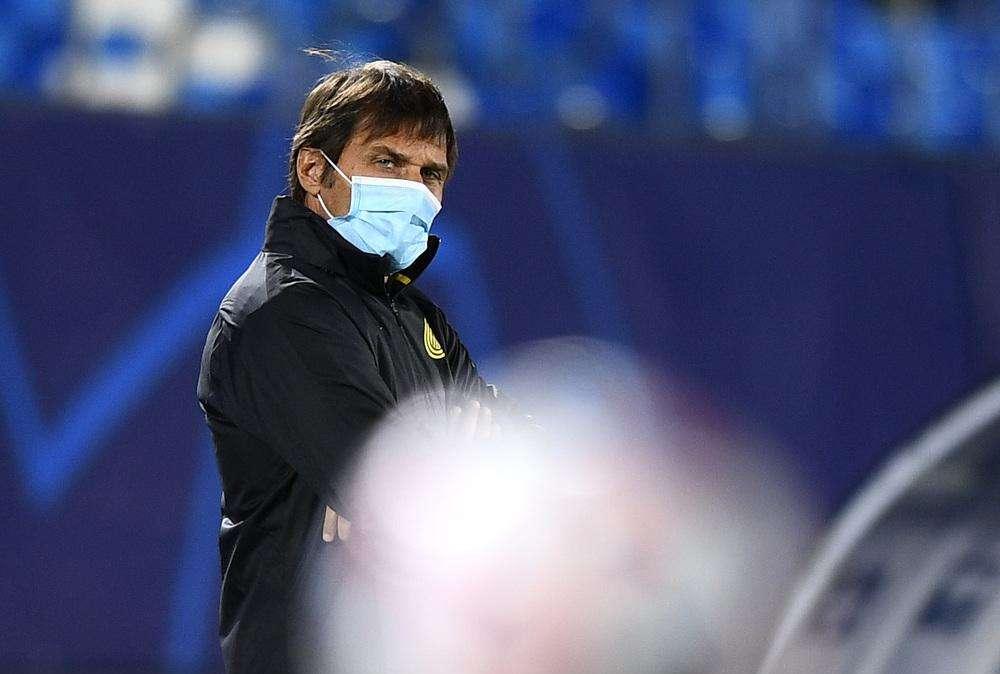 Conte prende il quarto Tapiro D'Oro ma guai a dirgli che la squadra gli rema contro 