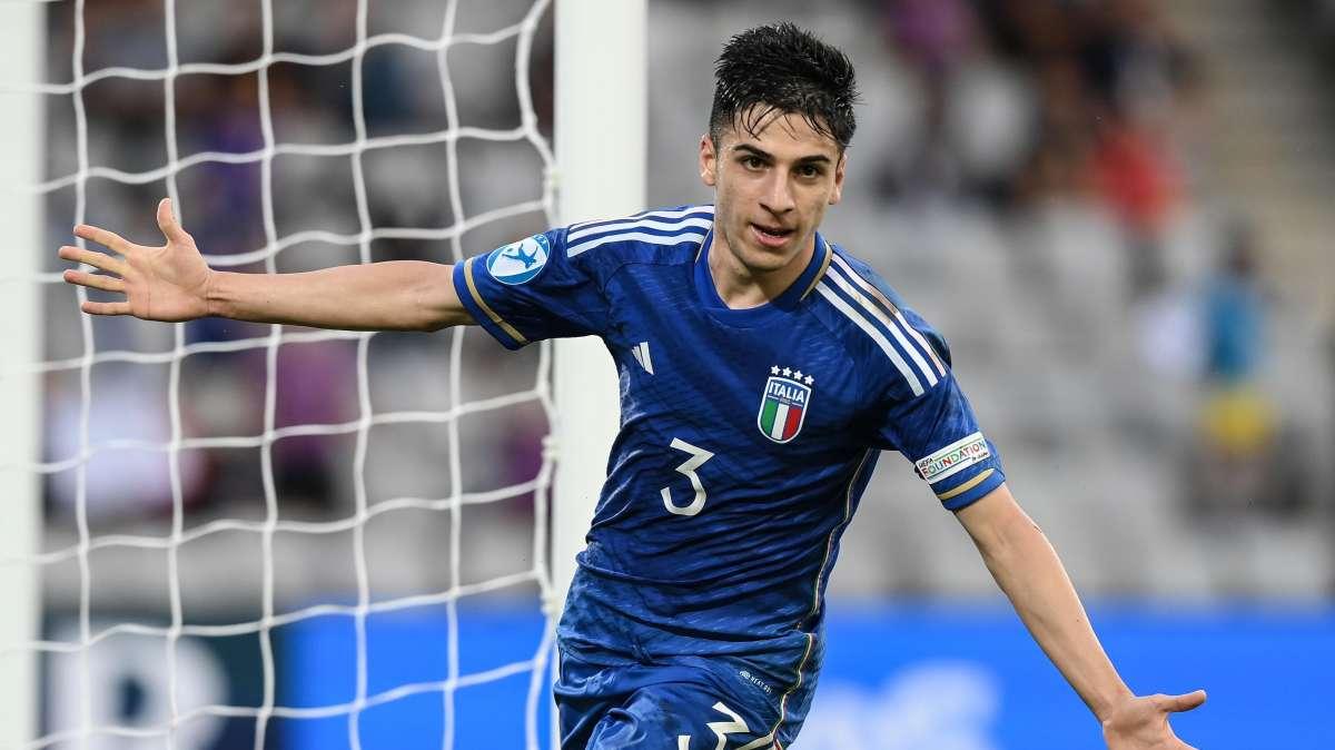 Fiorentina, si attendono sviluppi sull'arrivo di Parisi 