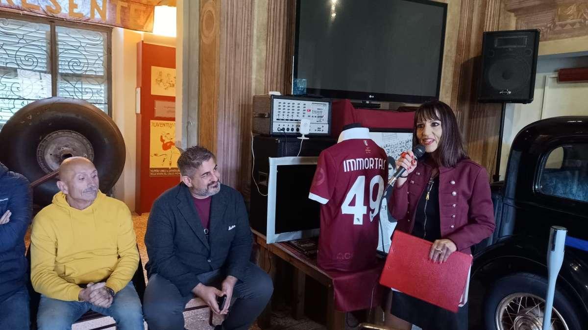 Le Glorie Granata e gli Artisti & Amici Granata in campo al Filadelfia nella “Partita della Leggenda” per raccogliere fondi per costruire il Museo del Toro al Fila