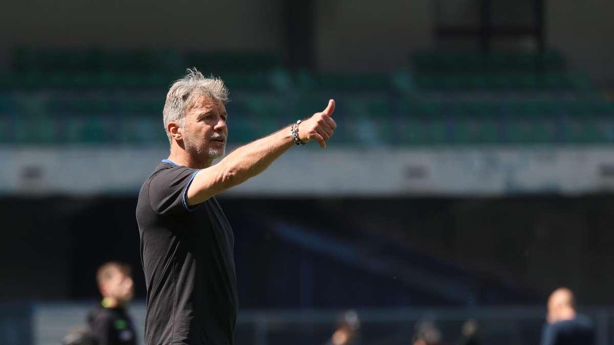 Verona, Baroni recrimina sull'espulsione di Henry: "Il giocatore del Toro s'è buttato" 