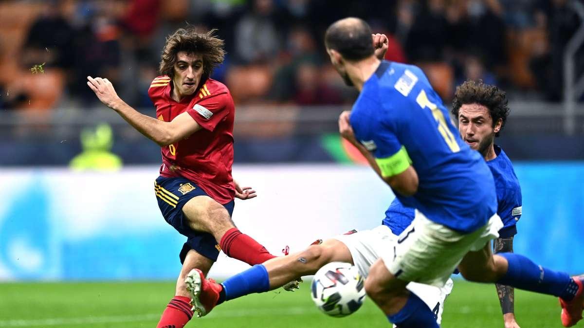 La Stampa: "Italia battuta dopo 37 partite. Espulso Bonucci, la Spagna si prende la finale"