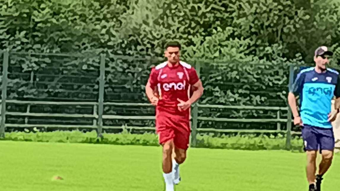 Il Torino a Pinzolo – Quasi un allenamento personalizzato per Adams. Ci sono anche Vagnati e Moretti