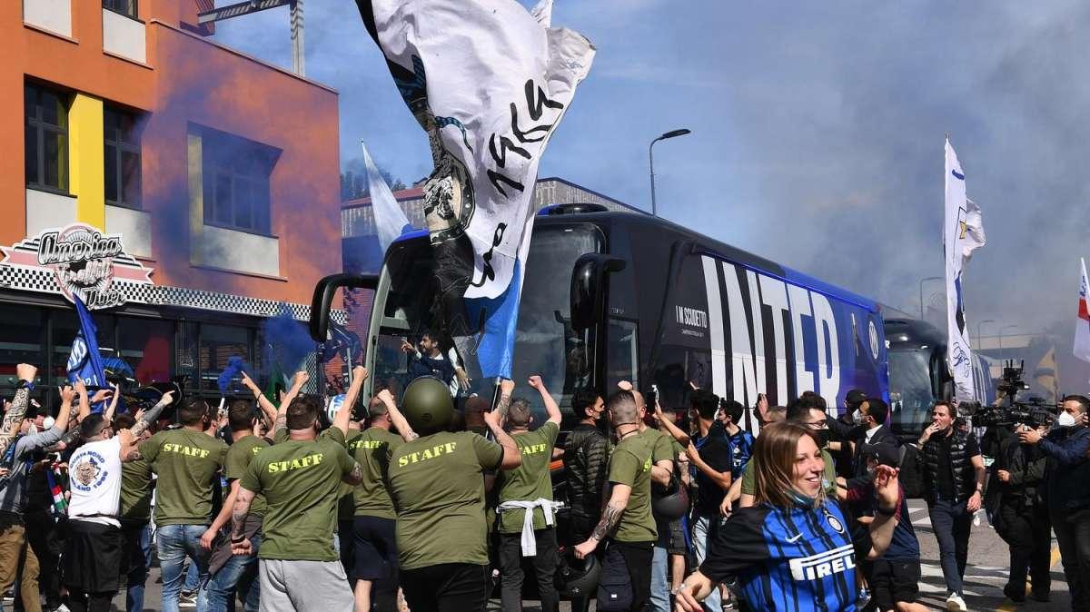 Inter-Sampdoria 5-1, festa a San Siro in campo e fuori