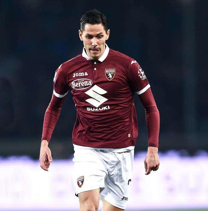 Toro in campo al Filadelfia, personalizzato per Lukic