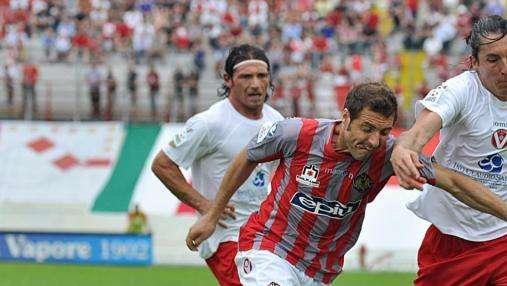 Fiocco azzurro per Claiton Dos Santos