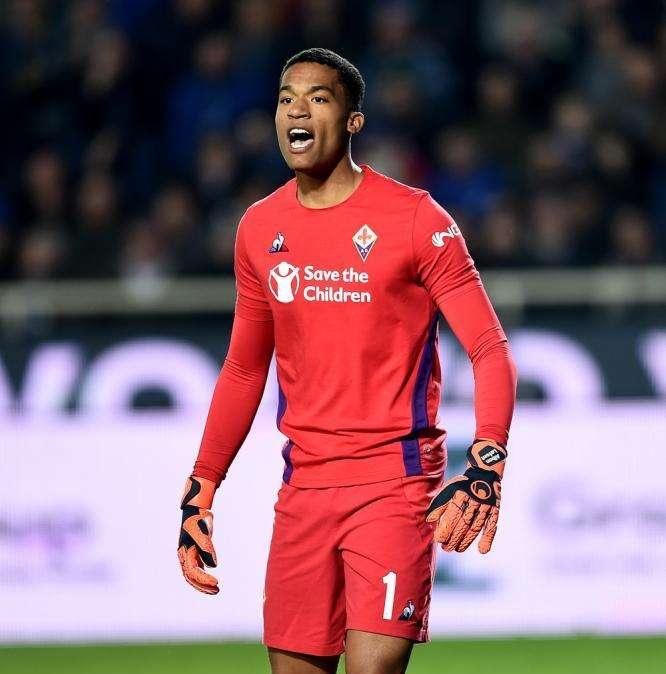 Fiorentina, stamattina l'allenamento: Lafont recuperato