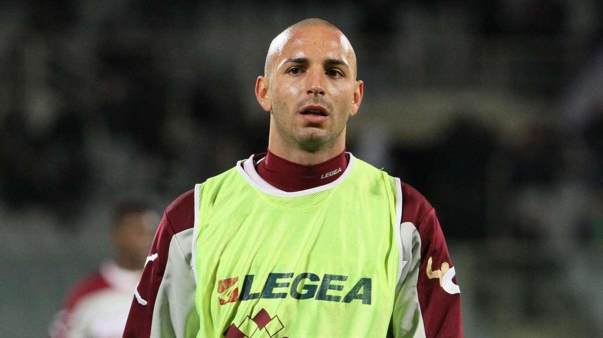 L'agente di Schiattarella: "Sta bene al Livorno, ma se lo vogliono cedere tratteremo. So dell'interesse dello Spezia"