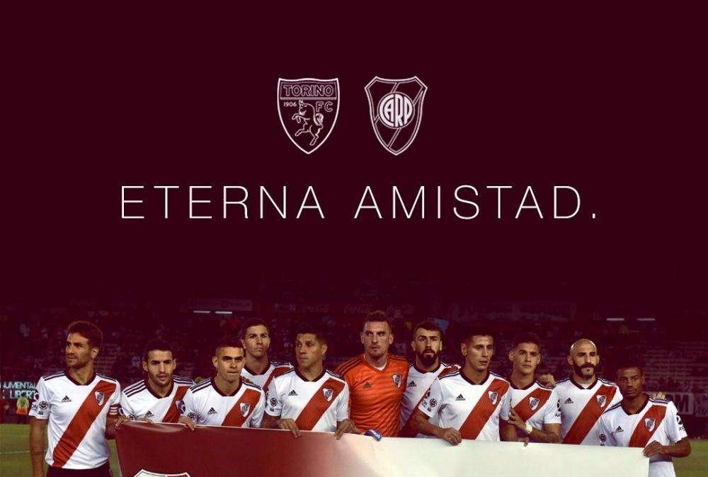 Il River Plate celebra l'amicizia con il Grande Torino