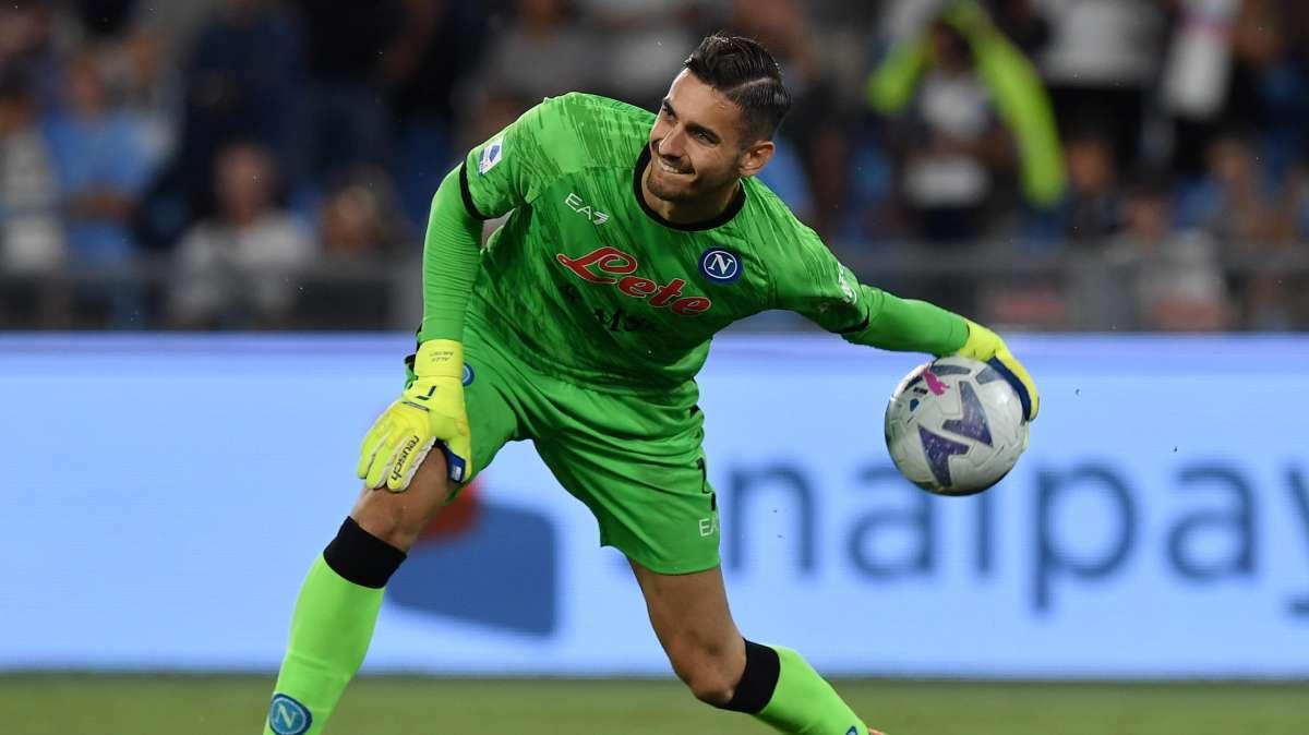 Napoli, Kim e Meret in gruppo 