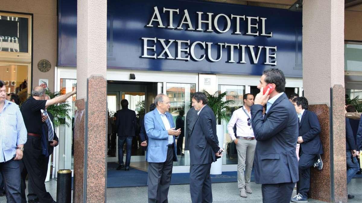 Atahotel Executive, Cairo avvistato nei box del Napoli