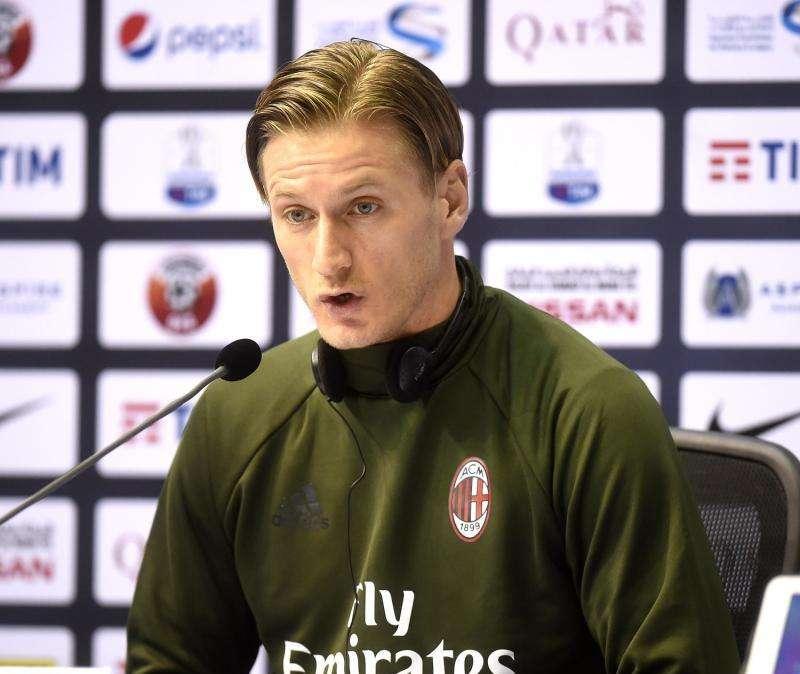 Milan, forte contusione al ginocchio per Abate