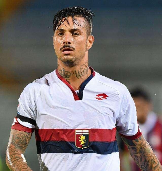 Izzo: "Sono felice di vestire questa maglia. Mi piacerebbe sfidare CR7 nel derby"