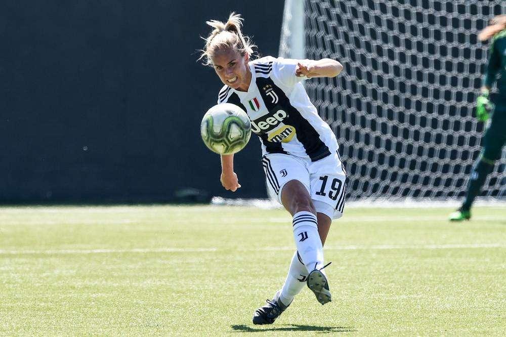 Ex Juventus Women si sfoga in patria: Alla Juve come in una prigione... A volte mi sembrava di vivere in una Candid Camera" 