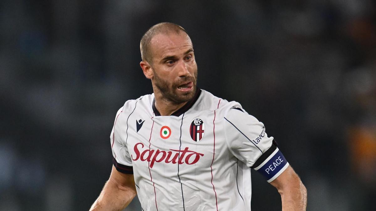 Il Bologna torna ad allenarsi in vista della Coppa Italia. Differenziato per De Silvestri