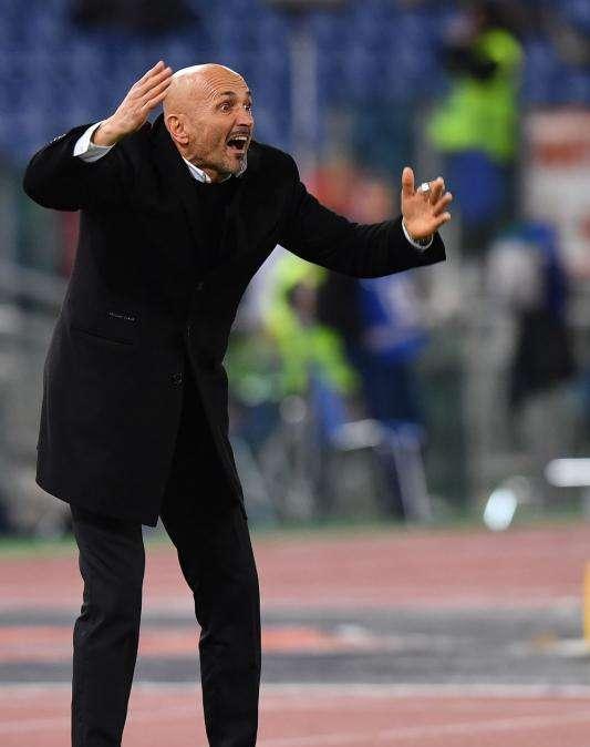 Roma, Spalletti: "In coppa gioca Alisson. Quanto accaduto a Florenzi è un guaio. Lo stadio di proprietà? Buona strada da percorrere per i club"