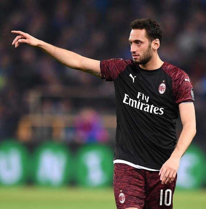 Milan, vicino all'addio Calhanoglu 