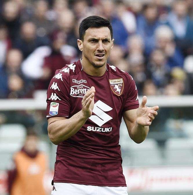 Burdisso lascia il calcio giocato, il Toro ultima sua squadra