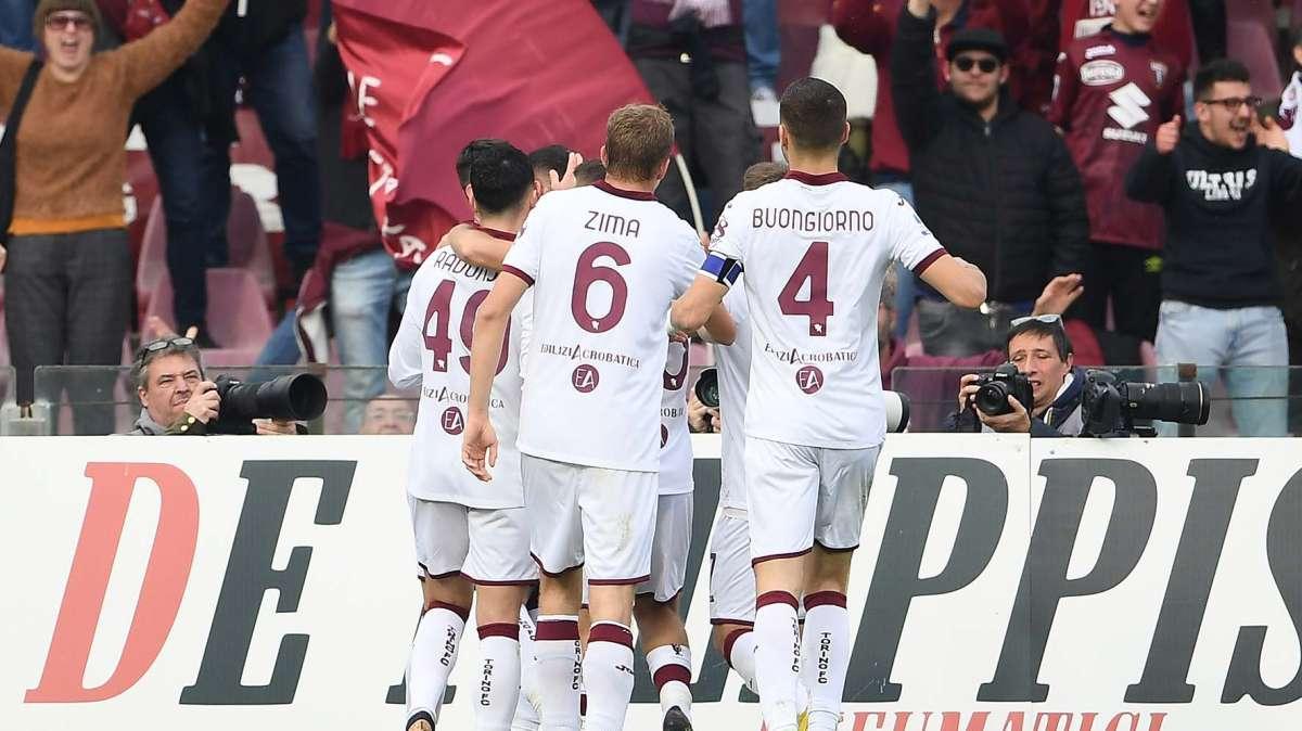La Stampa: "Toro, la corsa continua"
