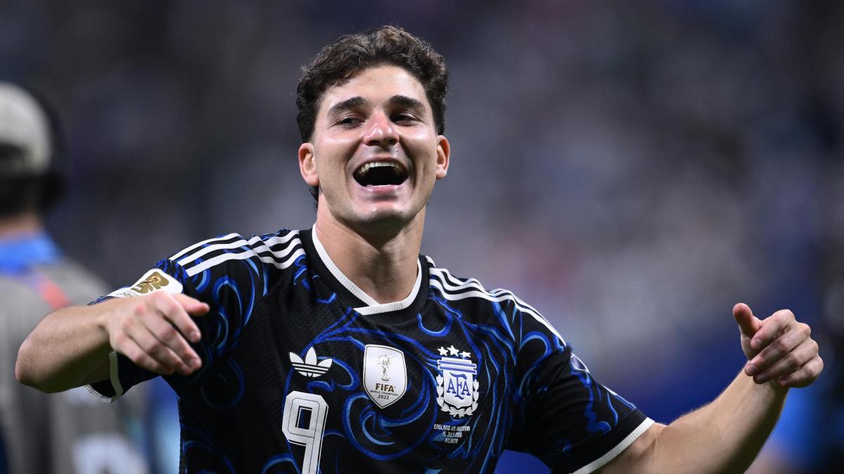Julian Alvarez misses Atletico training as Barcelona and Arsenal monitor future
