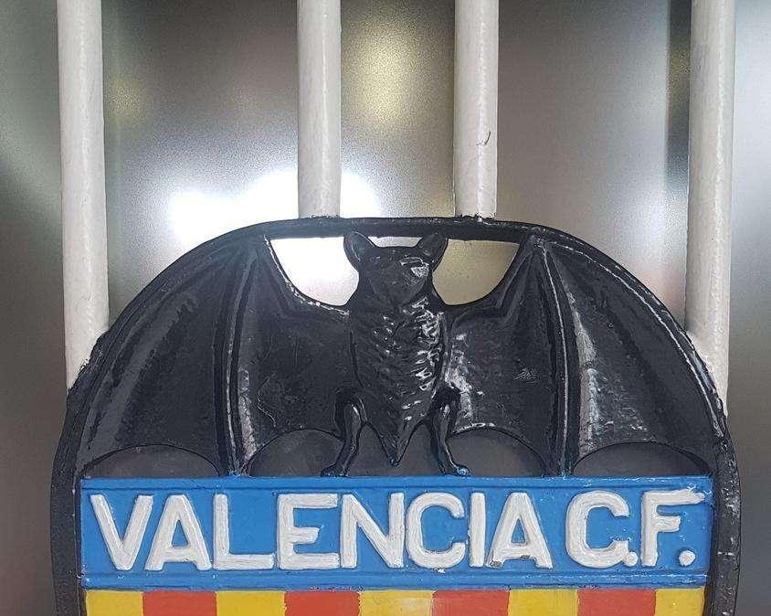 VALENCIA planning to hire Granada boss MARTINEZ