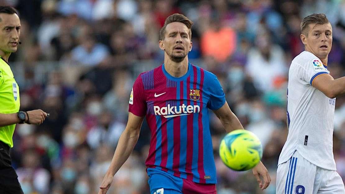 TRANSFERS - Sevilla FC making plans for De Jong moving back