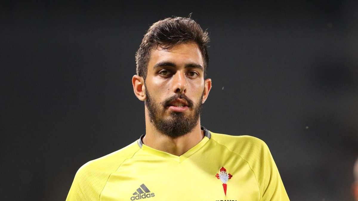 OFFICIAL - Real Betis sign Borja Iglesias on further long-term