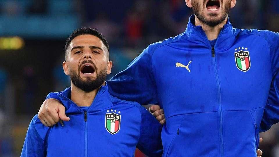 SERIE A - Napoli talks with captain Insigne getting hard