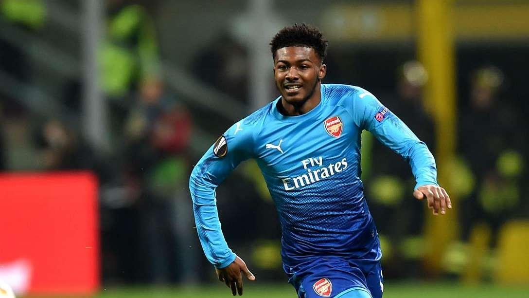 PREMIER - Everton challenge AS Roma over Maitland-Niles