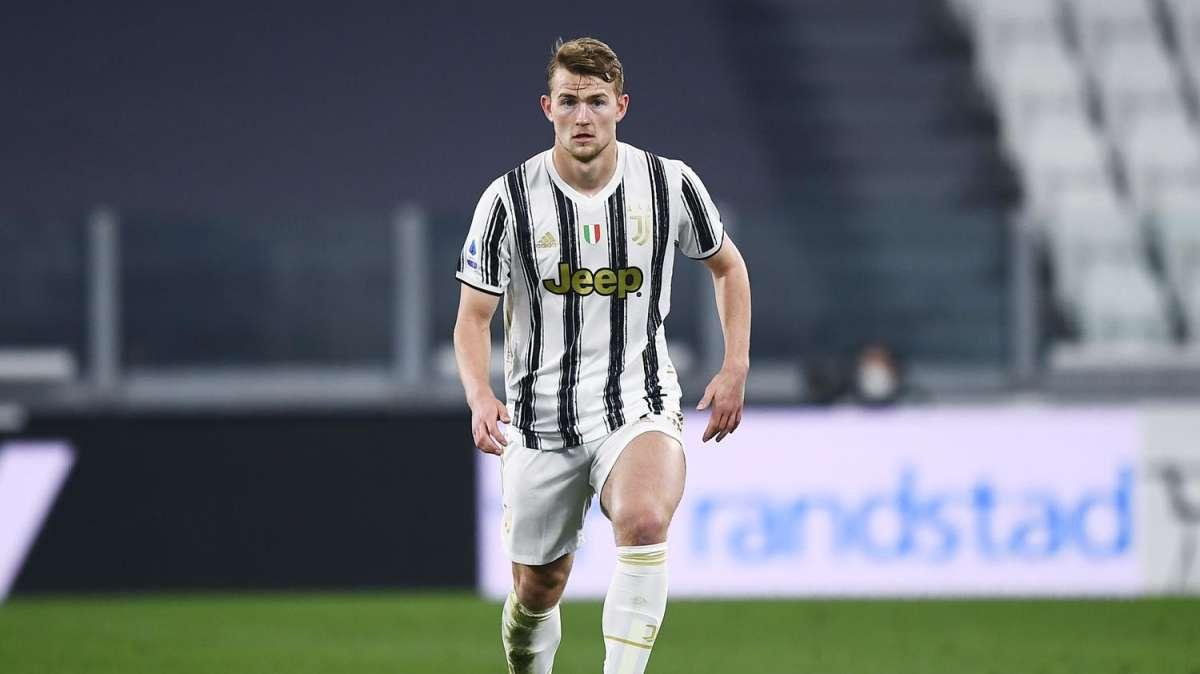 LIGA - Real Madrid and Chelsea eyeing a move for Juventus defender