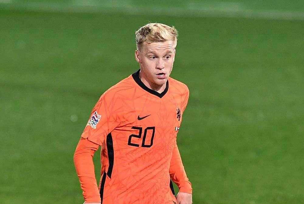 PREMIER - Arsenal want Dutch playmaker Van De Beek in