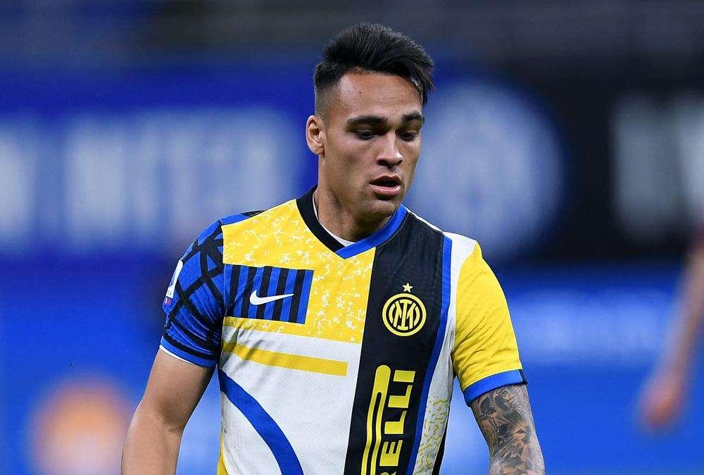 PREMIER - Arsenal enter race to land Lautaro Martinez