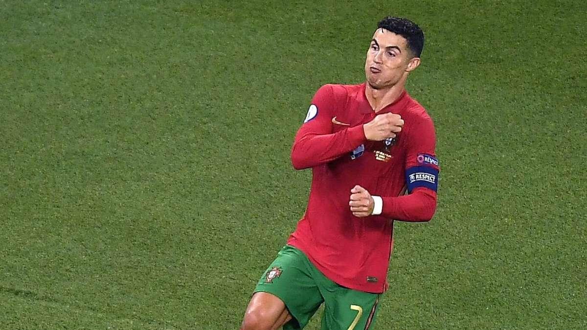TRANSFERS - Barça chairman Laporta on a crazy notion: bringing CR7 in