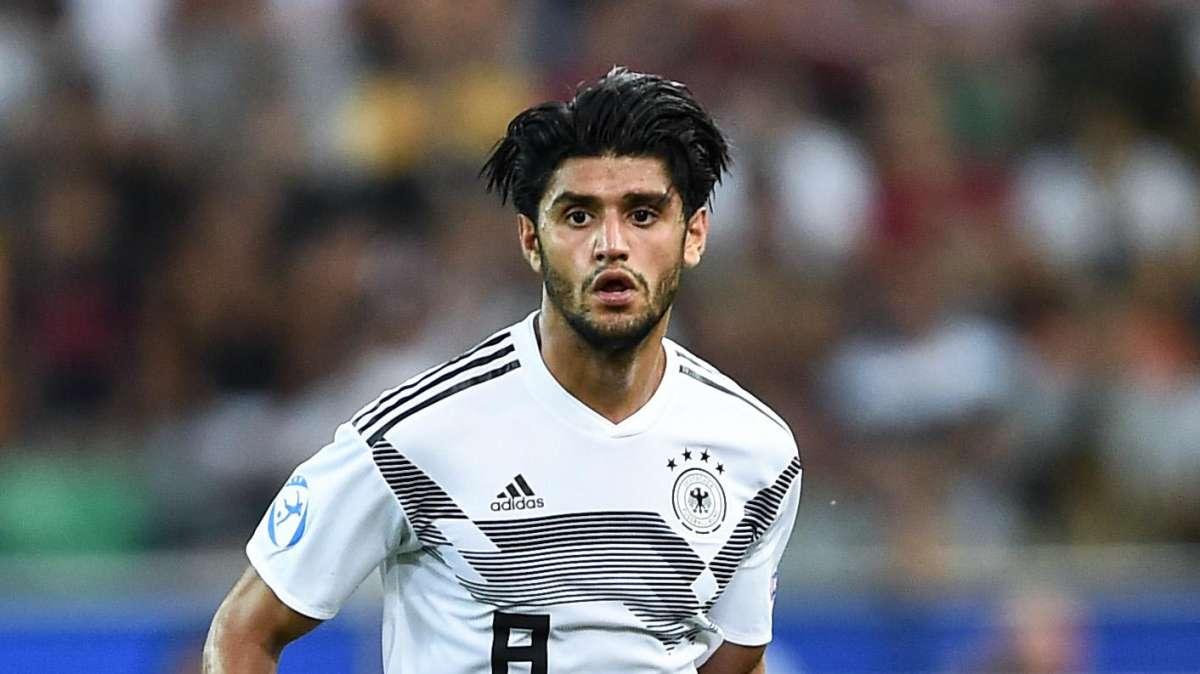 BUNDESLIGA - Dortmund in advanced extension talks with Dahoud