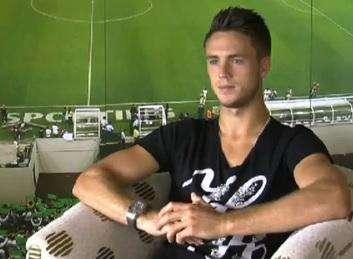 TRANSFERS - Twente Sign Ricky van Wolfswinkel 