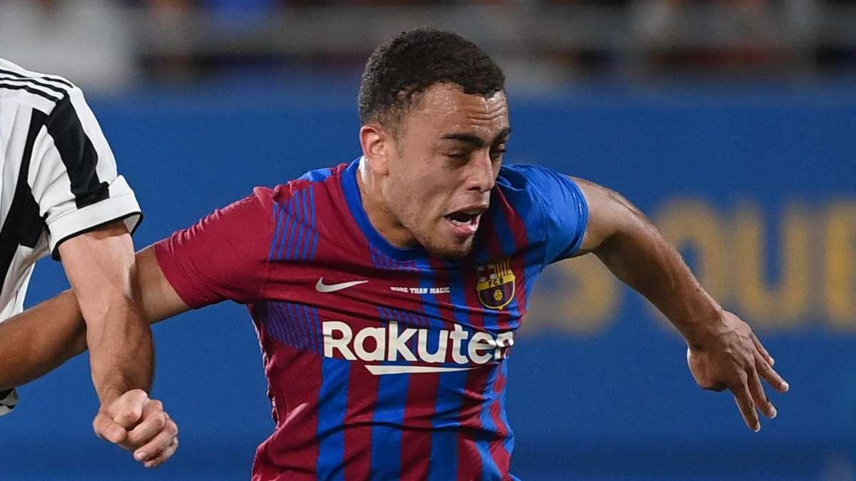 TRANSFERS - Chelsea challenge Bayern Munich over Sergiño Dest
