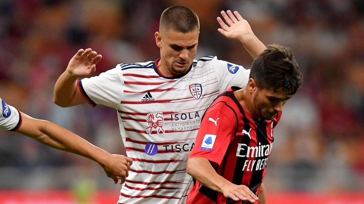 SERIE A - Cagliari playmaker Marin tracked by an underdog