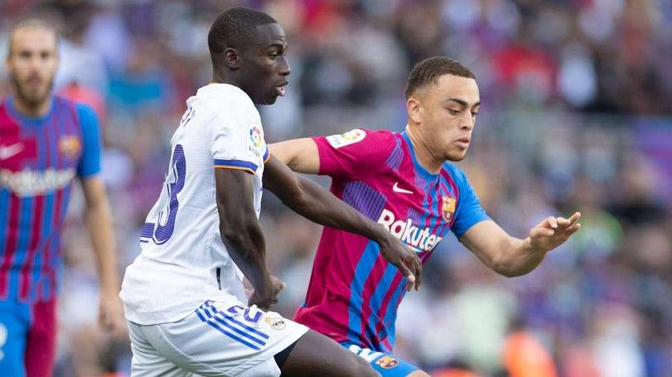 TRANSFERS - Juventus, new plan for bringing Depay in