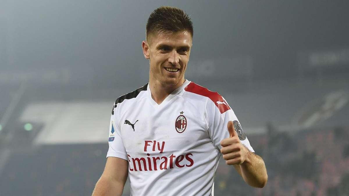 SERIE A - Fiorentina making Piatek's move in final