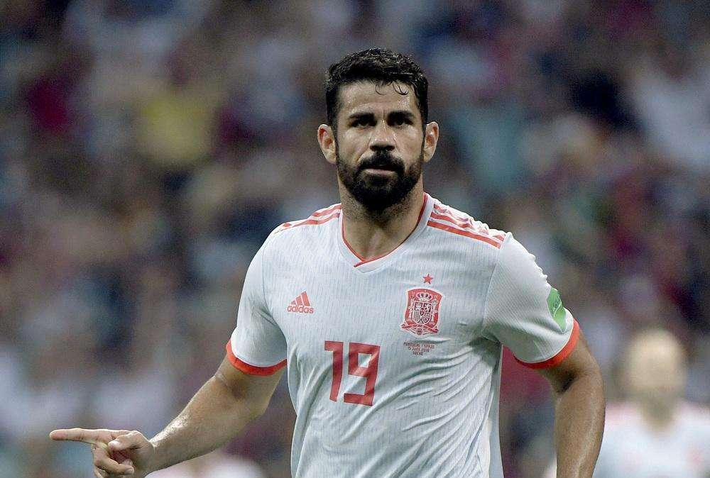 TRANSFERS - Corinthians keen on Diego Costa