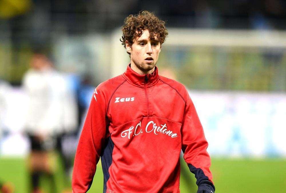 Crotone, contro l'Ascoli out Benali e Maxi Lopez. Torna Zanellato
