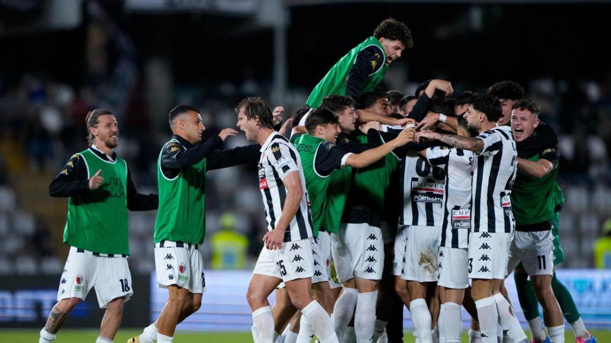 Ascoli, la Serie B ritrovata è una responsabilità: chi arriva dovrà essere all'altezza della storia bianconera
