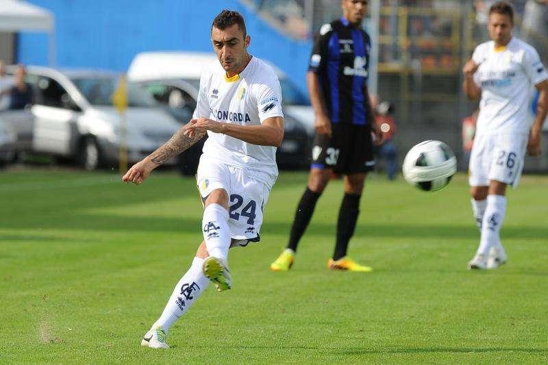 Probabili formazioni :  si batte la strada del 4-4-2